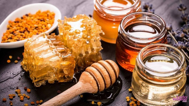 Полезный и вкусный мед: какие витамины содержит и кому можно его есть